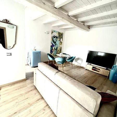 Casa Sul Lago Arona Eksteriør billede