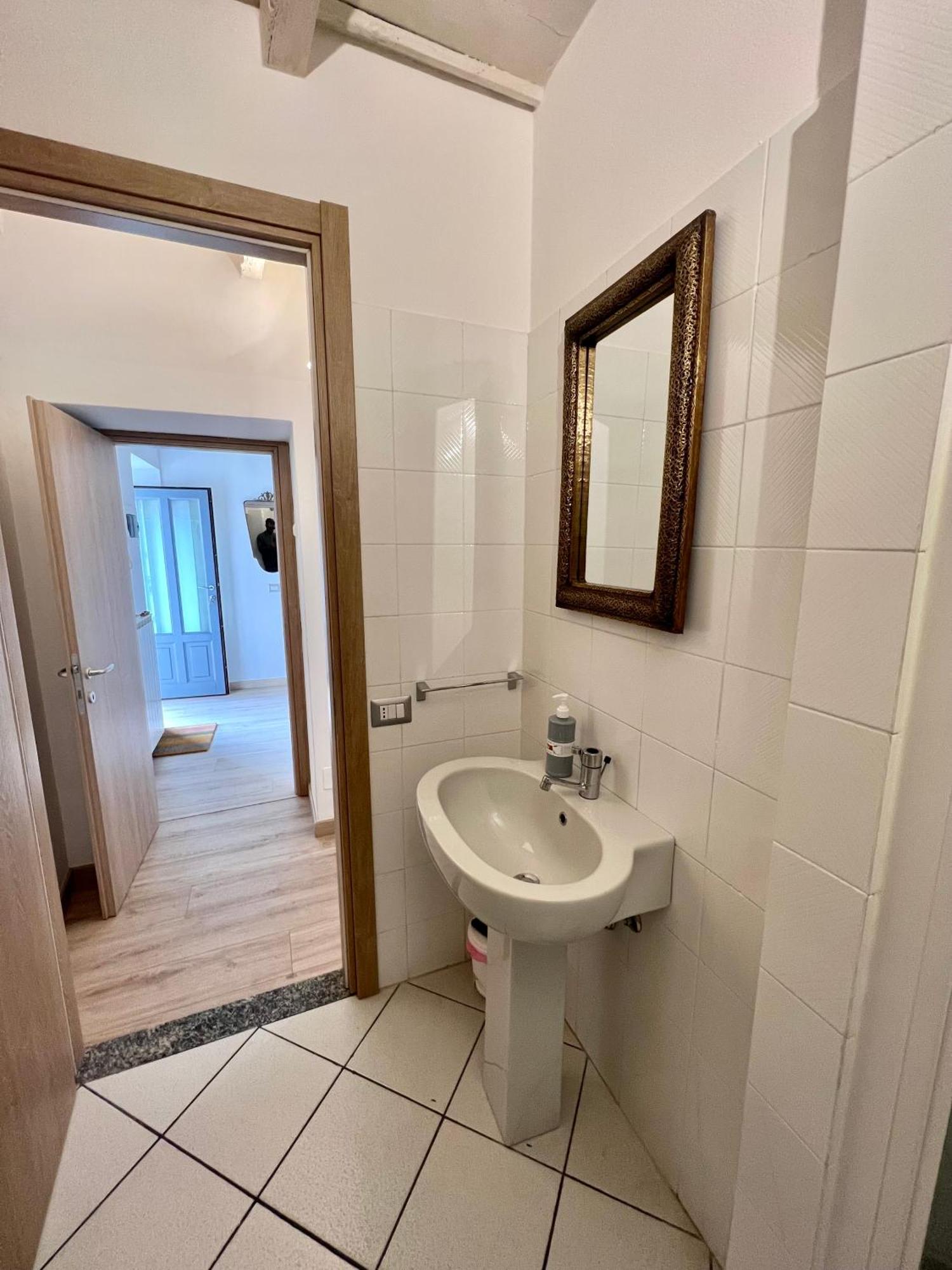 Casa Sul Lago Arona Eksteriør billede