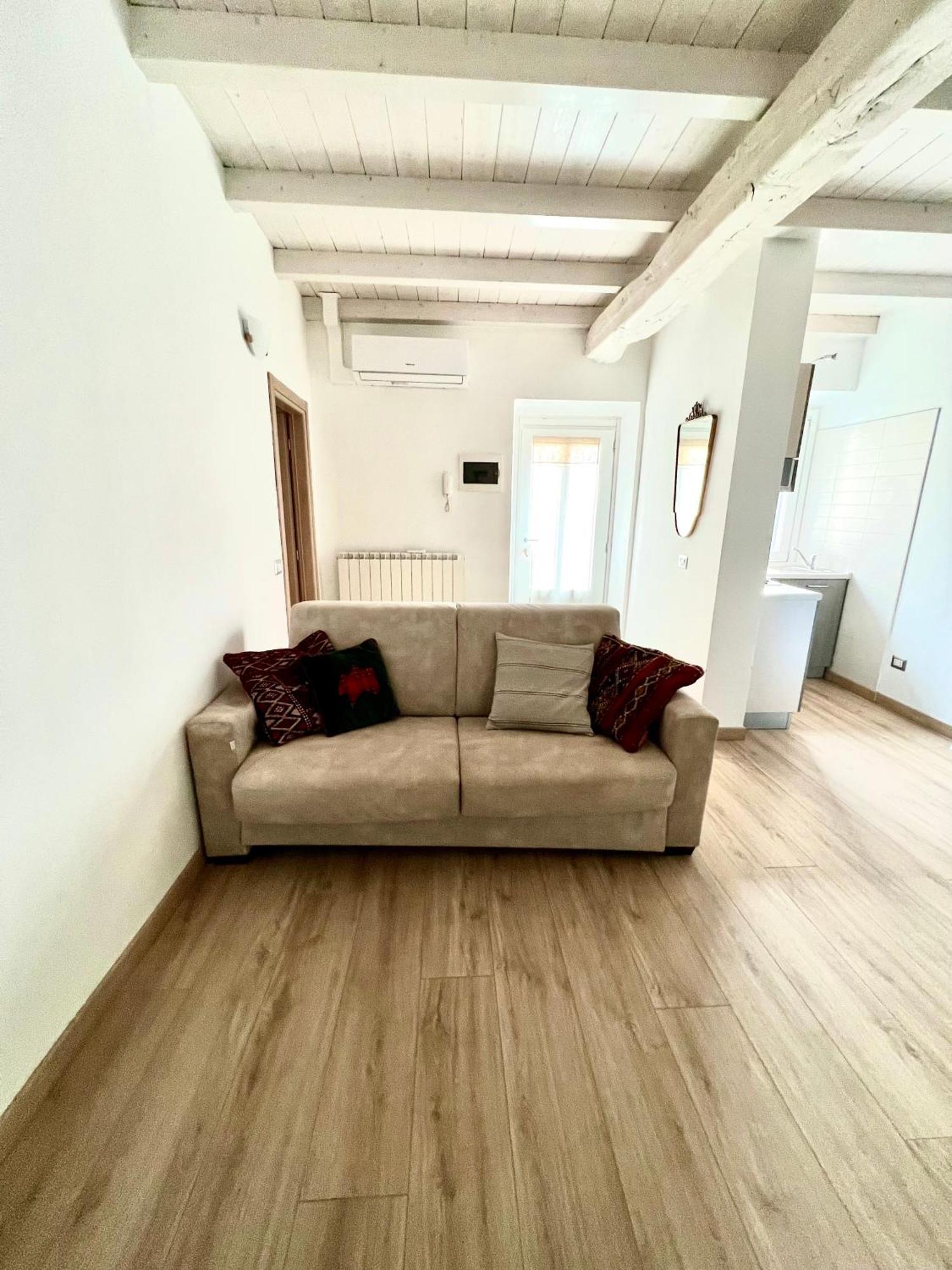 Casa Sul Lago Arona Eksteriør billede